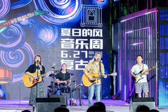 宝安日报：宝企LED显示屏闪耀浙江文旅消费季！一号娱乐助力打造沉浸式旅游消费氛围