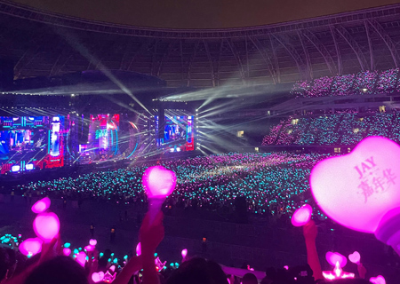 一号娱乐场控荧光棒应援棒“引爆”周杰伦天津演唱会（第二场）