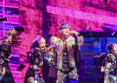 一号娱乐LED屏与场控荧光棒点燃周杰伦天津演唱会（第四场）